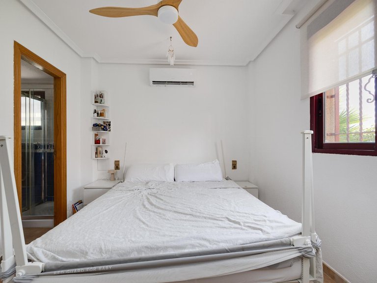 Villa for Sale in La Marina, Alicante 20