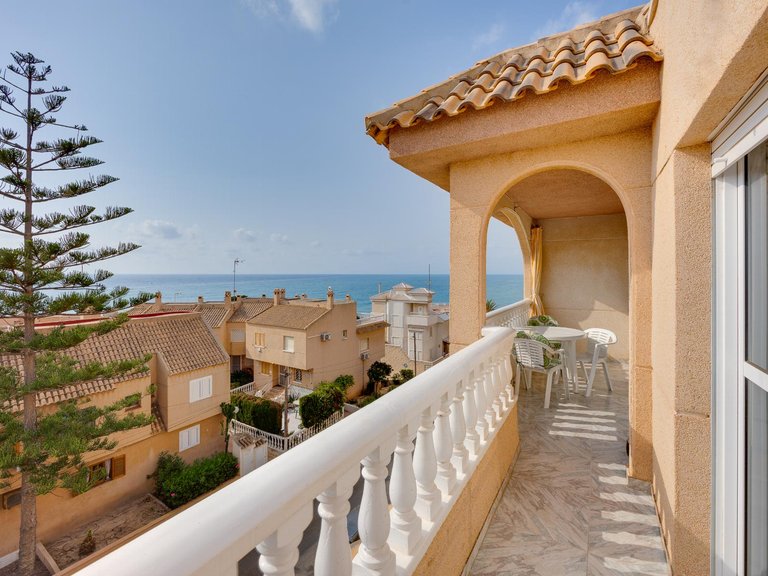 Apartment for Sale in Torrevieja, Alicante 1