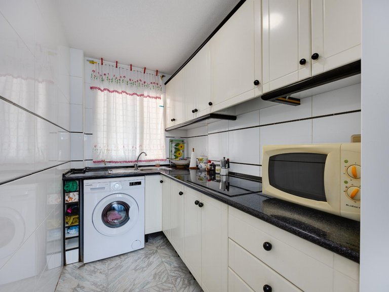 Apartment for Sale in Torrevieja, Alicante 15