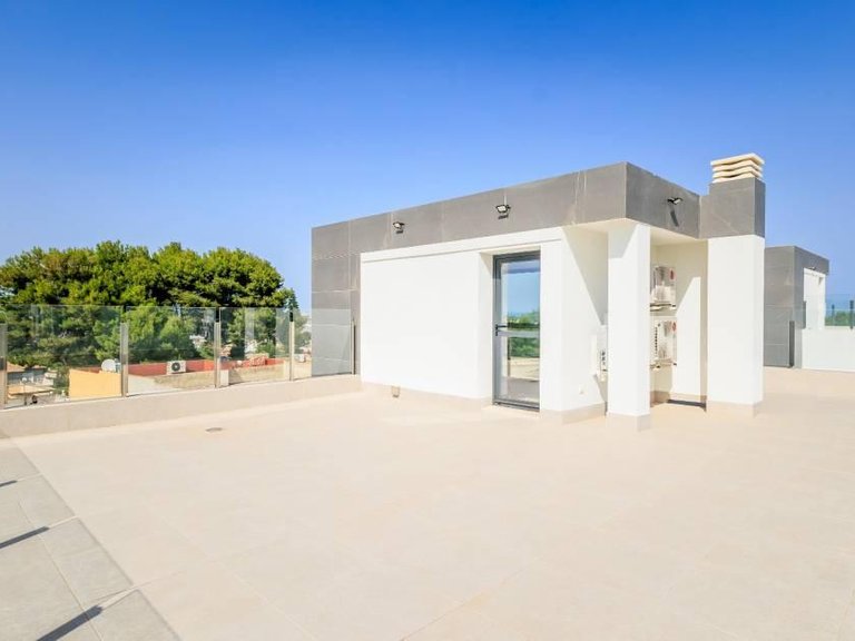 Villa for Sale in Torrevieja, Alicante 7