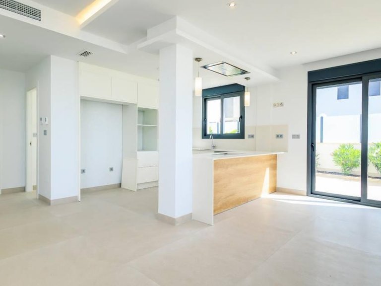 Villa for Sale in Torrevieja, Alicante 10