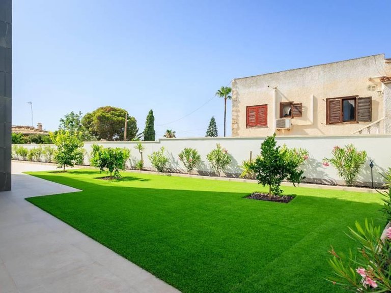 Villa for Sale in Torrevieja, Alicante 6