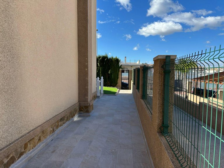 Villa for Sale in Torrevieja, Alicante 29