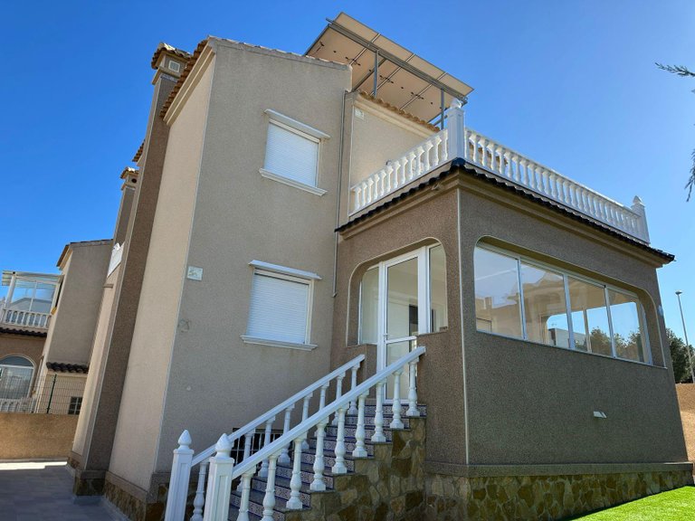 Villa for Sale in Torrevieja, Alicante 37