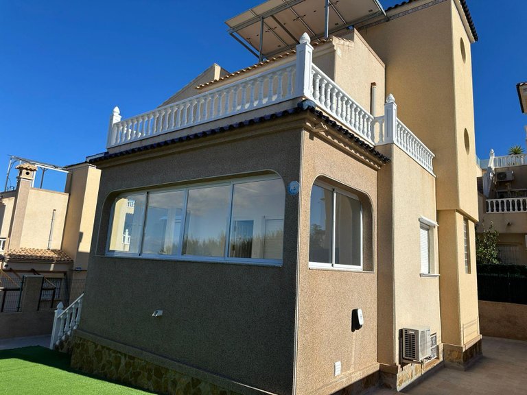 Villa for Sale in Torrevieja, Alicante 7