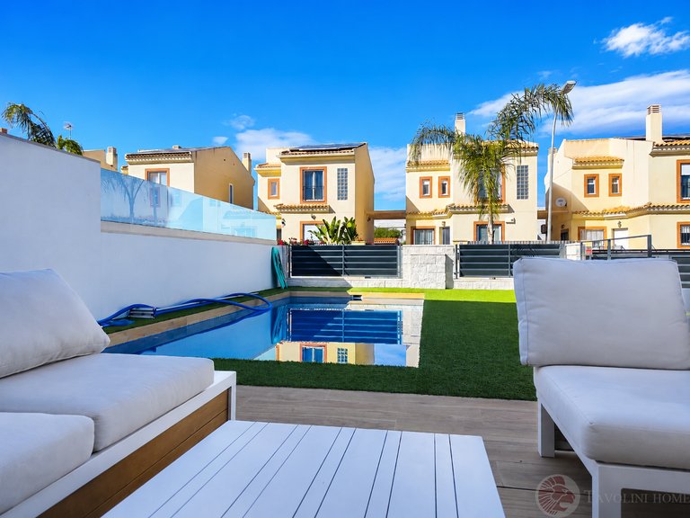 Villa for Sale in El Campello, Alicante 35