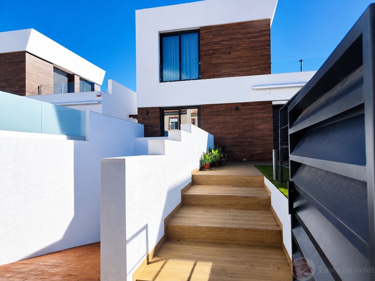 Villa for Sale in El Campello, Alicante 3