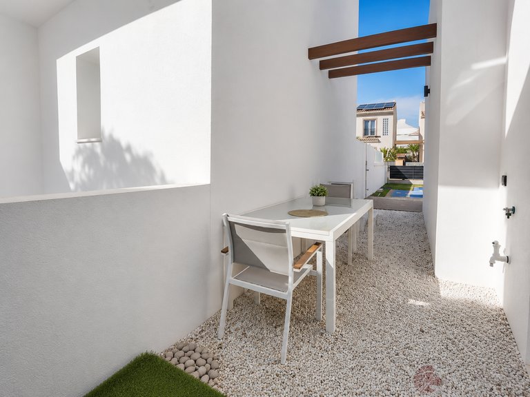 Villa for Sale in El Campello, Alicante 32