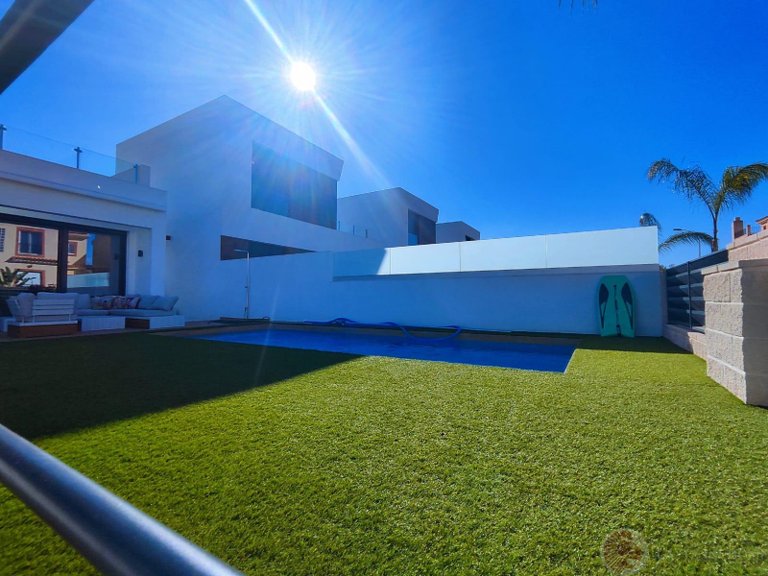 Villa for Sale in El Campello, Alicante 36