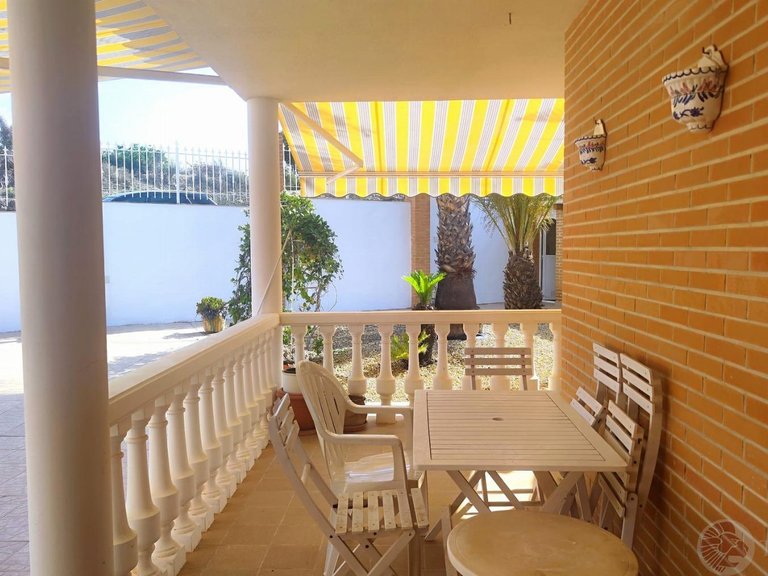 Villa for Rent in El Campello, Alicante 32