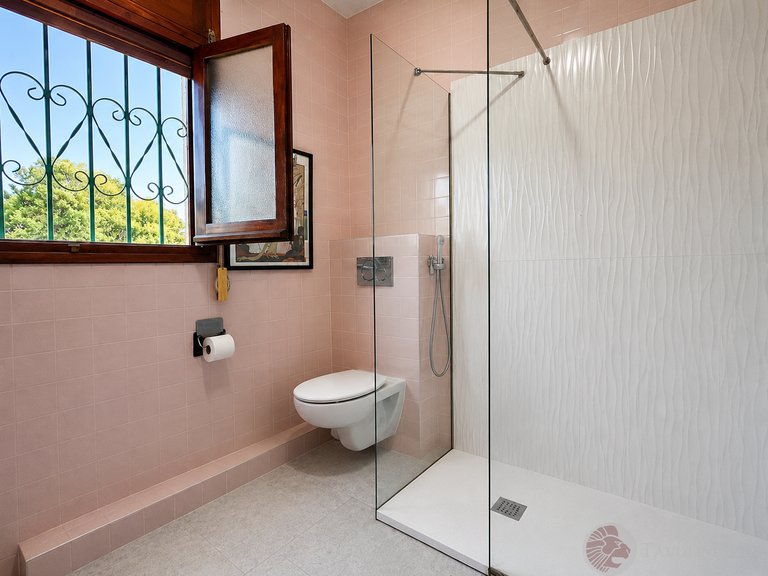 Villa for Sale in El Campello, Alicante 26