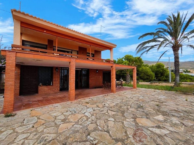 Villa for Sale in El Campello, Alicante 4