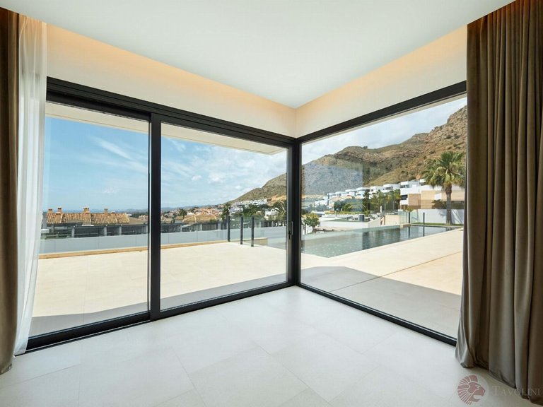 Villa for Sale in Finestrat, Alicante 21