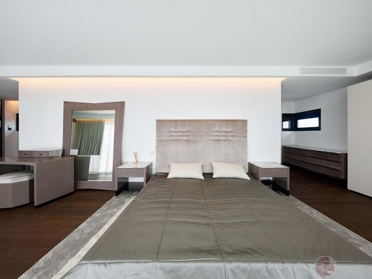 Villa for Sale in Finestrat, Alicante 14