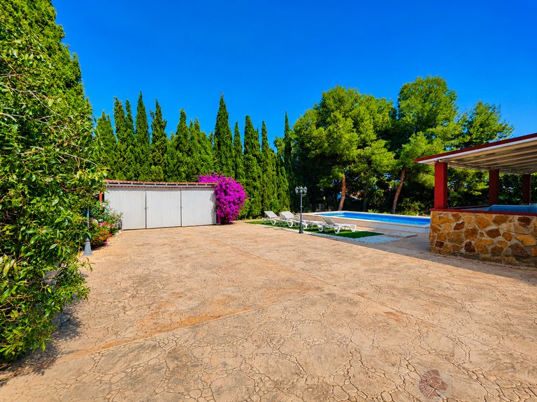 Villa for Sale in Mutxamel, Alicante 15