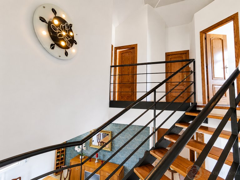 Villa for Sale in Mutxamel, Alicante 32
