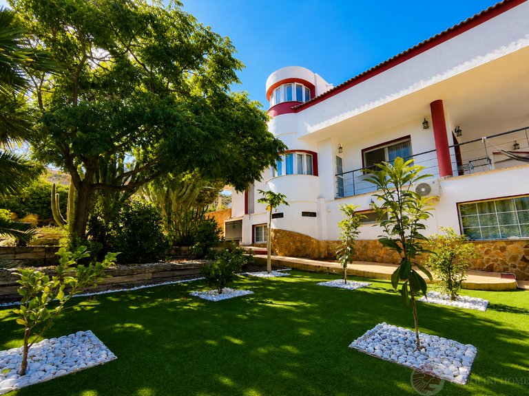 Villa for Sale in Mutxamel, Alicante 39