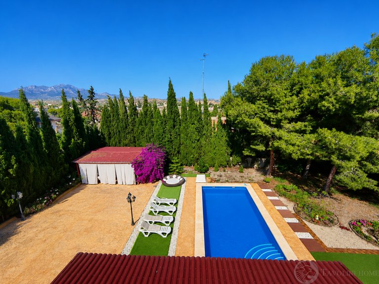 Villa for Sale in Mutxamel, Alicante 40