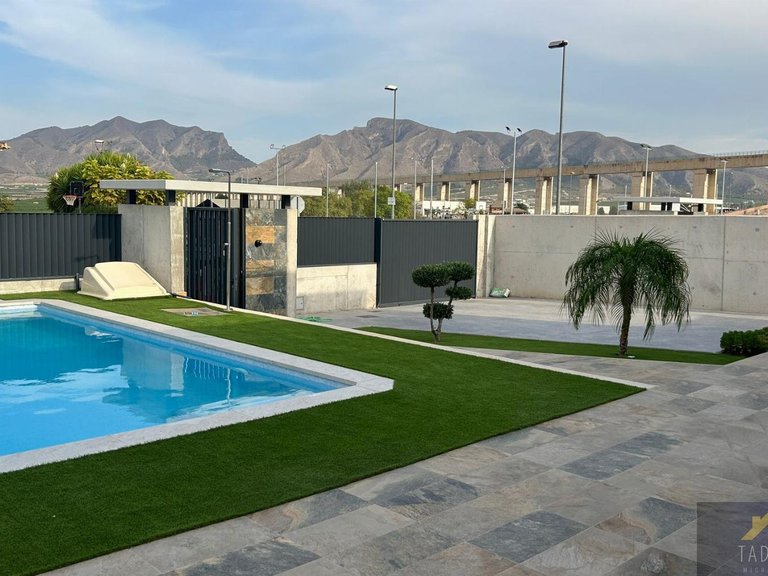 Villa for Sale in Fortuna, Murcia 1