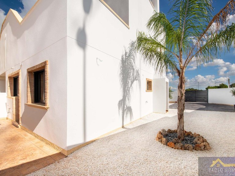 Villa for Sale in Cox, Alicante 28