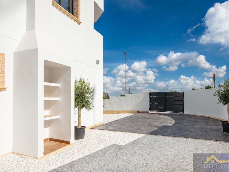 Villa for Sale in Cox, Alicante 1