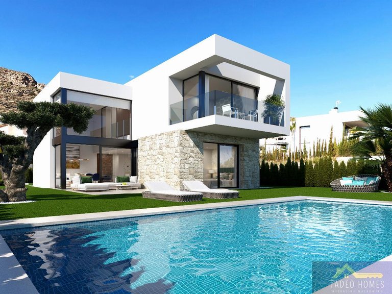 Villa for Sale in Finestrat, Alicante 2