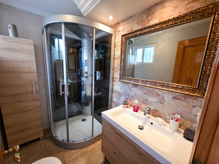 Villa for Sale in Costa Blanca Villamartin, Alicante 26