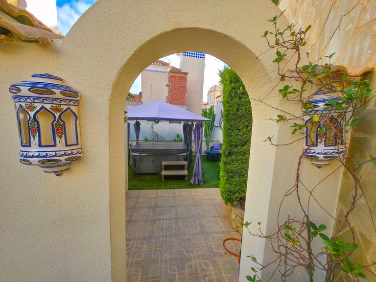 Villa for Sale in Costa Blanca Villamartin, Alicante 41