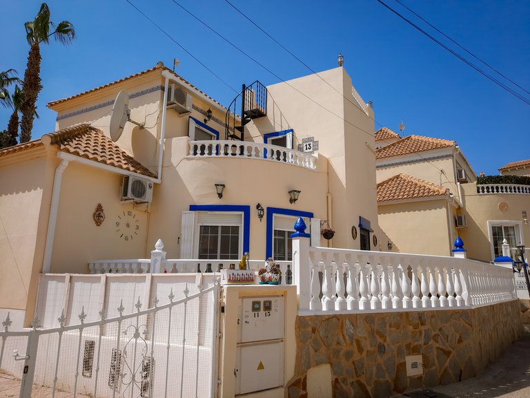 Villa for Sale in Costa Blanca Villamartin, Alicante 1