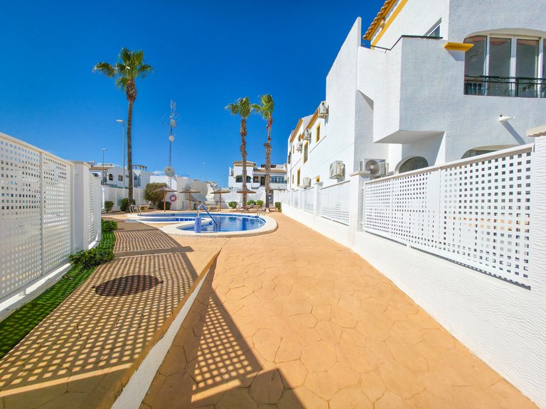 Apartment for Sale in Vistabella Golf, Alicante 25