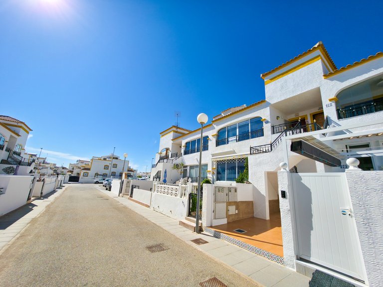 Apartment for Sale in Vistabella Golf, Alicante 24