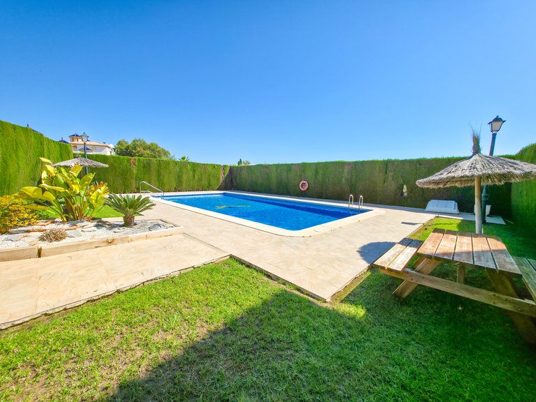Apartment for Sale in Cabo Roig, Alicante 25