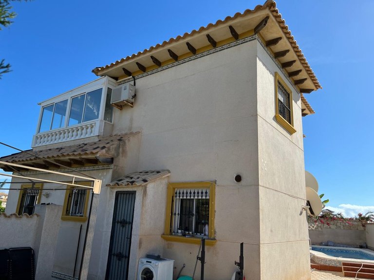 Villa for Sale in Playa Flamenca, Alicante 9