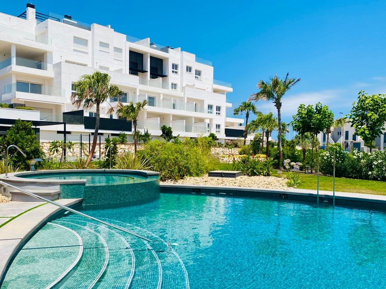 Apartment for Sale in Punta Prima, Alicante 1