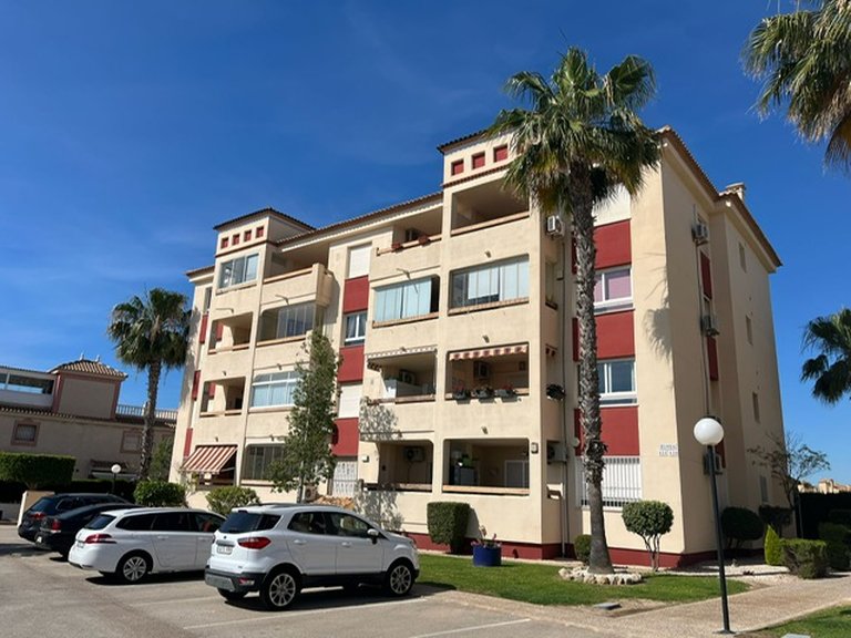 Apartment for Sale in Playa Flamenca, Alicante 1