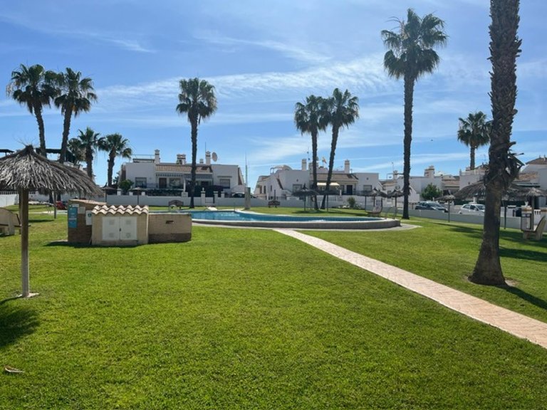 Apartment for Sale in Playa Flamenca, Alicante 8