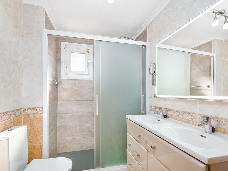 Villa for Sale in Costa Blanca Torrevieja, Alicante 19