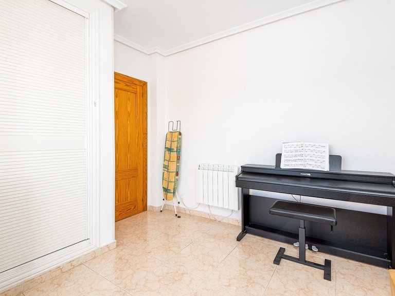 Villa for Sale in Costa Blanca Torrevieja, Alicante 33