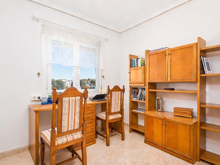 Villa for Sale in Costa Blanca Torrevieja, Alicante 40