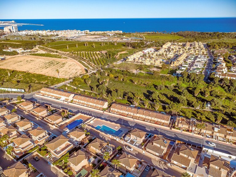Villa for Sale in Costa Blanca Torrevieja, Alicante 5