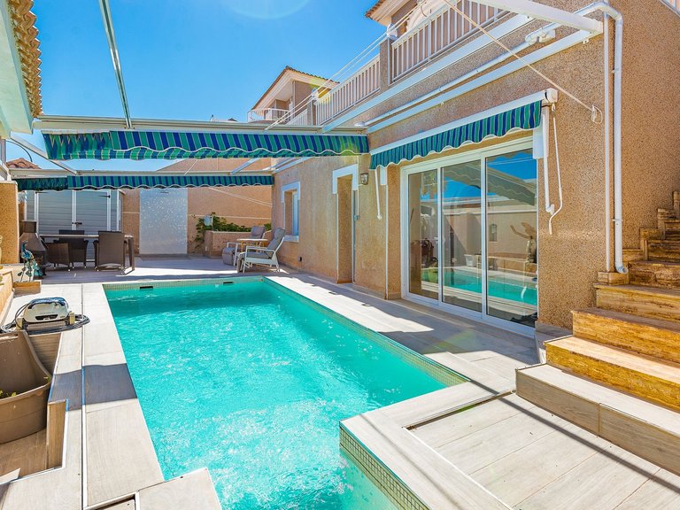 Villa for Sale in Costa Blanca Torrevieja, Alicante 43