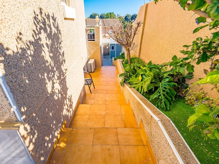 Villa for Sale in Costa Blanca Torrevieja, Alicante 42