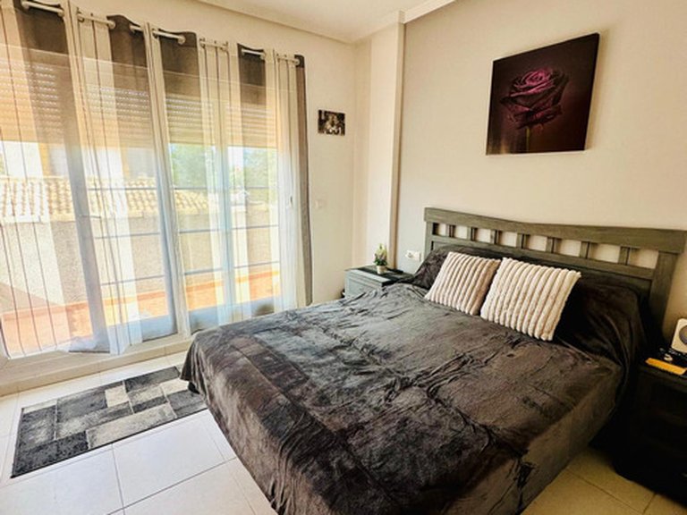Villa for Sale in Los Montesinos, Alicante, 31