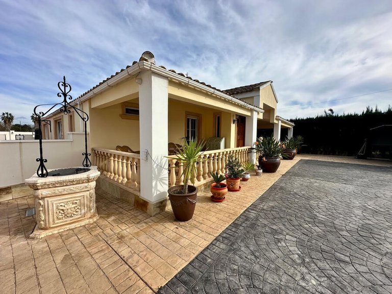 Country House for Sale in Heredades, Alicante, 3