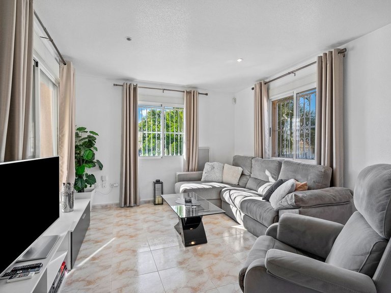 Villa for Sale in Benijofar, Alicante, 12