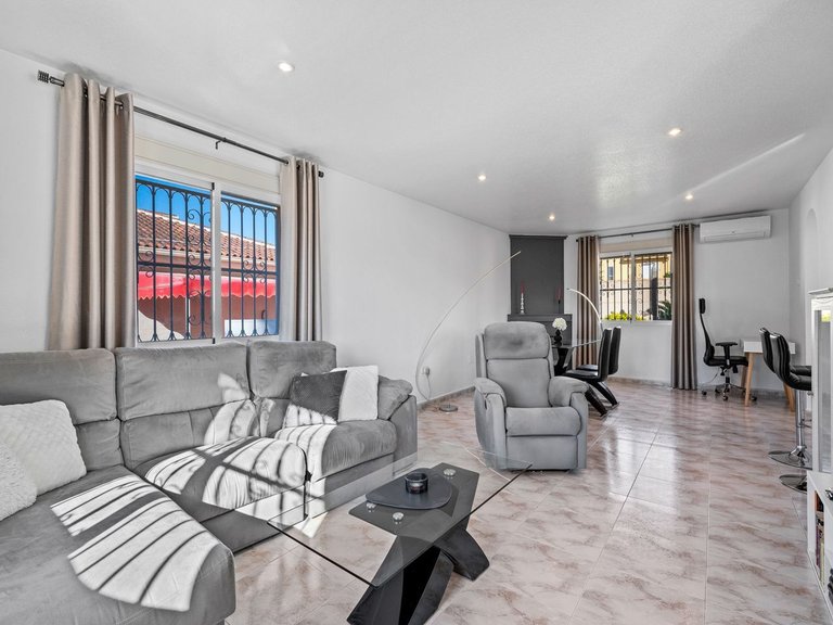 Villa for Sale in Benijofar, Alicante, 13