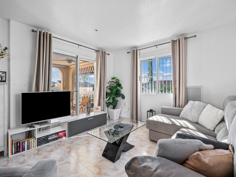 Villa for Sale in Benijofar, Alicante, 18