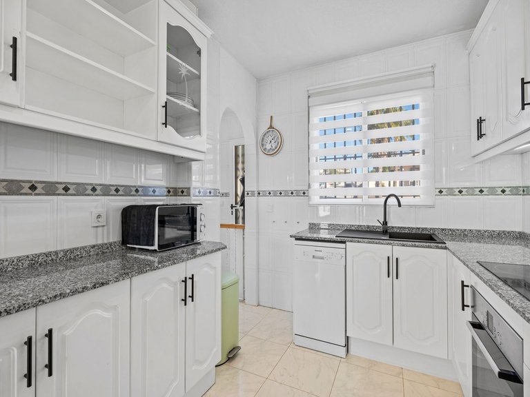 Town House for Sale in Benijofar, Alicante, 25