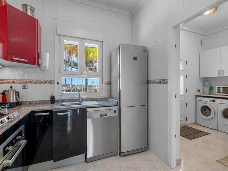 Villa for Sale in Rojales, Alicante, 23