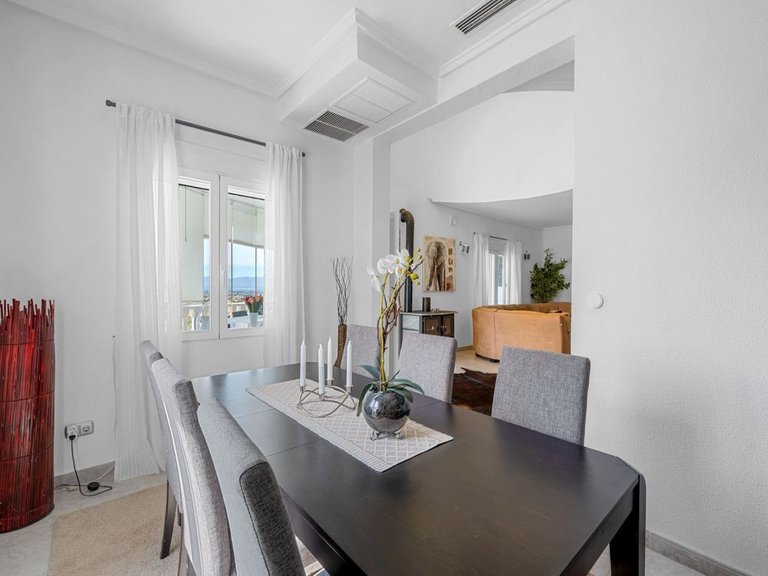 Villa for Sale in Rojales, Alicante, 26